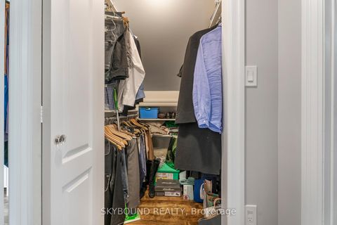 Photo 18 at 790 The Queensway, Queensway, Toronto