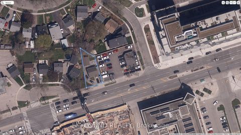 Photo 38 at 790 The Queensway, Queensway, Toronto