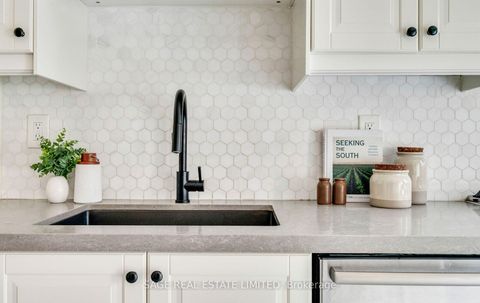 Photo 17 at 318 Durie Street, Bloor West Village, Toronto