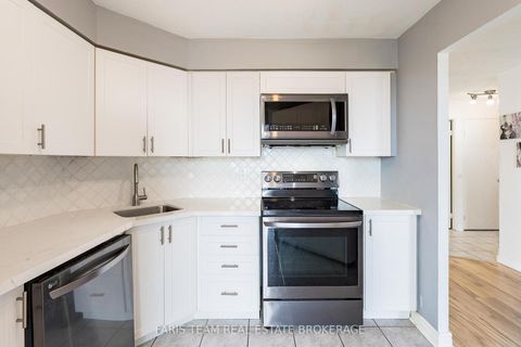 Photo 6 at 507 - 61 Markbrook Lane, Jamestown, Toronto