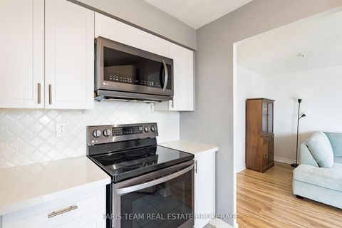 Photo 7 at 507 - 61 Markbrook Lane, Jamestown, Toronto