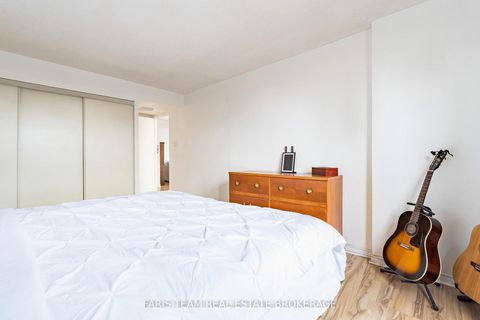 Photo 13 at 507 - 61 Markbrook Lane, Jamestown, Toronto