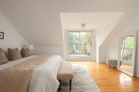 Photo 27 at 7 Binscarth Road, Moore Park, Toronto