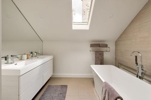 Photo 29 at 7 Binscarth Road, Moore Park, Toronto