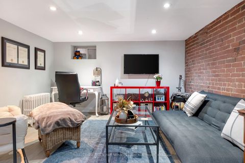 Photo 32 at 7 Binscarth Road, Moore Park, Toronto