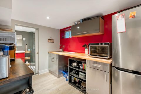 Photo 33 at 7 Binscarth Road, Moore Park, Toronto