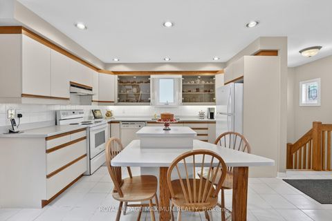 Photo 4 at 163 Durant Avenue, East York, Toronto