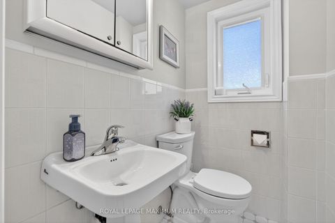 Photo 13 at 163 Durant Avenue, East York, Toronto