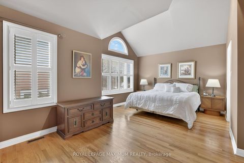 Photo 16 at 163 Durant Avenue, East York, Toronto