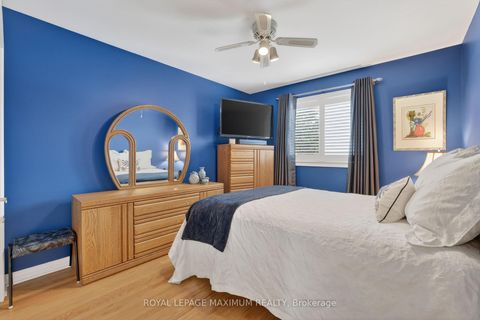 Photo 18 at 163 Durant Avenue, East York, Toronto