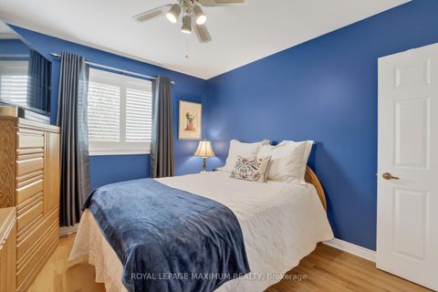 Photo 19 at 163 Durant Avenue, East York, Toronto