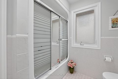 Photo 22 at 163 Durant Avenue, East York, Toronto