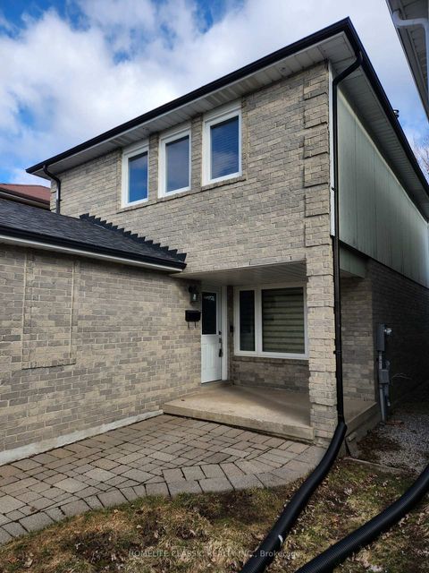 Photo 2 at 56 Gray Crescent, North Richvale, Richmond Hill