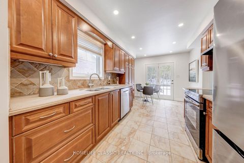 Photo 12 at 56 Gray Crescent, North Richvale, Richmond Hill