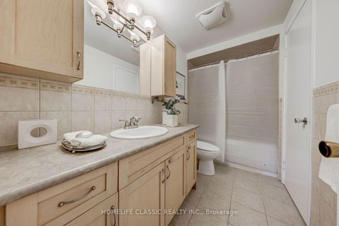 Photo 23 at 56 Gray Crescent, North Richvale, Richmond Hill