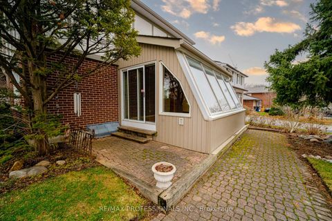 Photo 4 at 1 Bluefin Crescent, Woburn, Toronto