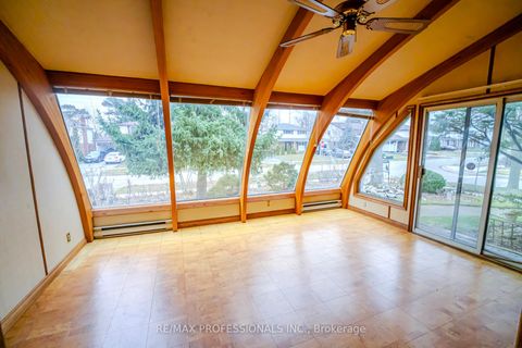 Photo 7 at 1 Bluefin Crescent, Woburn, Toronto