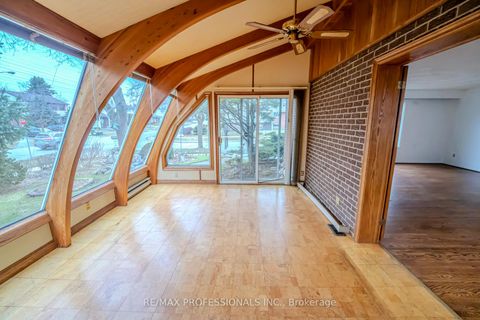 Photo 8 at 1 Bluefin Crescent, Woburn, Toronto