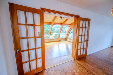 Photo 10 at 1 Bluefin Crescent, Woburn, Toronto