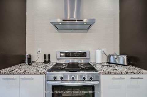 Photo 13 at 12 Genuine Lane, Doncrest, Richmond Hill