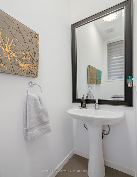 Photo 23 at 12 Genuine Lane, Doncrest, Richmond Hill