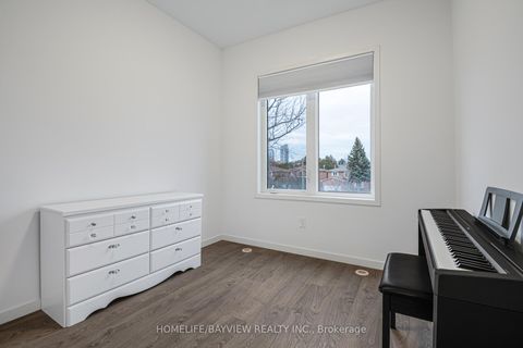 Photo 34 at 12 Genuine Lane, Doncrest, Richmond Hill