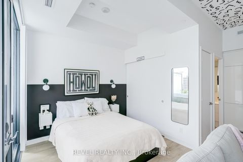 Photo 11 at 609 - 185 Roehampton Avenue, Mount Pleasant West, Toronto