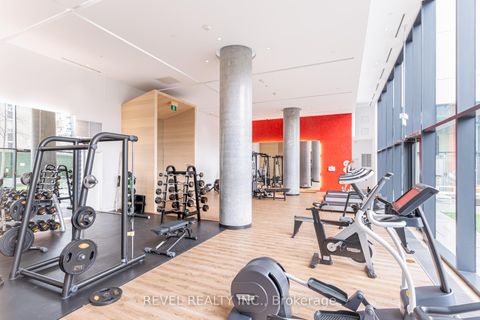 Photo 16 at 609 - 185 Roehampton Avenue, Mount Pleasant West, Toronto