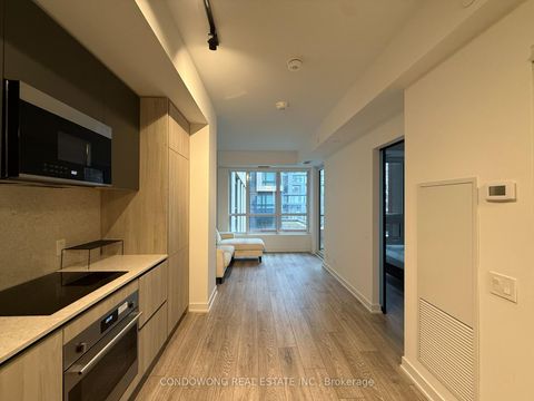 Photo 1 at 912 - 108 Peter Street, Waterfront Communities C1, Toronto