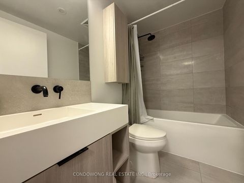 Photo 9 at 912 - 108 Peter Street, Waterfront Communities C1, Toronto