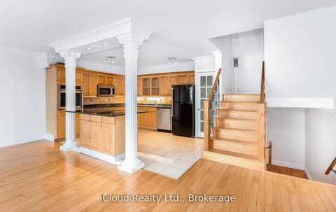 Photo 7 at 837 - 33 Harbour Square, Waterfront Communities C1, Toronto