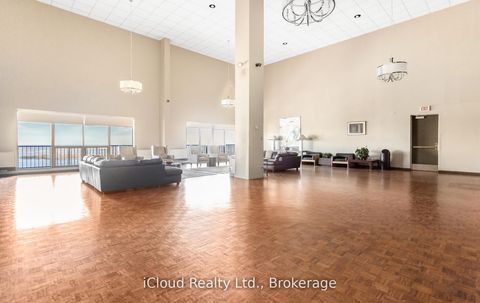 Photo 33 at 837 - 33 Harbour Square, Waterfront Communities C1, Toronto