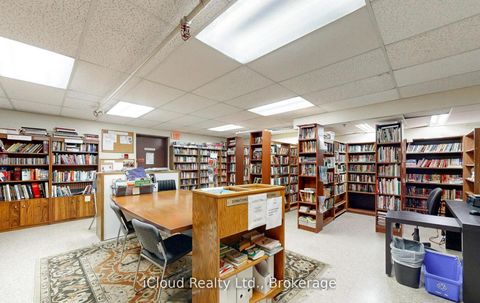 Photo 39 at 837 - 33 Harbour Square, Waterfront Communities C1, Toronto