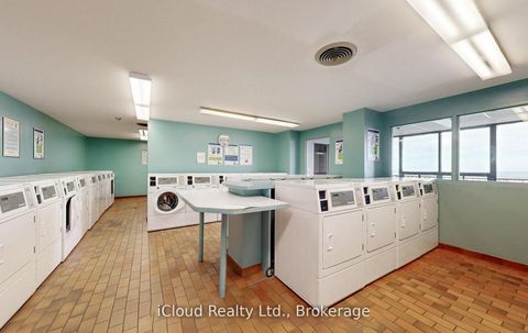 Photo 41 at 837 - 33 Harbour Square, Waterfront Communities C1, Toronto