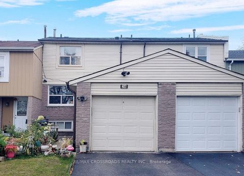 Photo 0 at 28 Scotney Grove, Malvern, Toronto