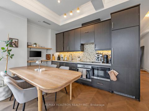 Photo 4 at 914 - 23 Glebe Road W, Eglinton, Toronto