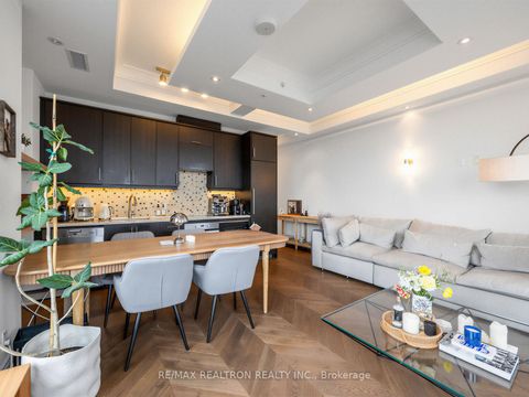 Photo 12 at 914 - 23 Glebe Road W, Eglinton, Toronto