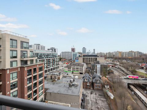 Photo 22 at 914 - 23 Glebe Road W, Eglinton, Toronto