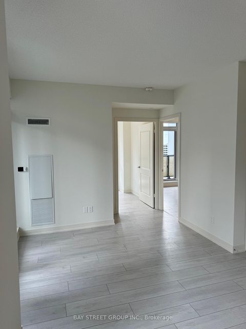 Photo 5 at 1006 - 4955 Yonge Street, Willowdale East, Toronto