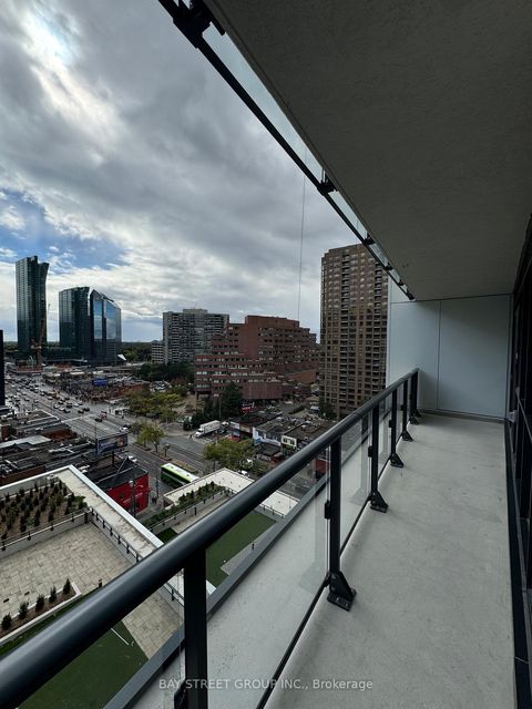 Photo 13 at 1006 - 4955 Yonge Street, Willowdale East, Toronto