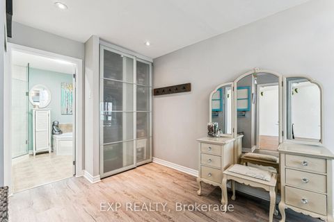 Photo 17 at 604 - 6 Toronto Street, City Centre, Barrie