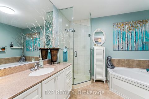 Photo 18 at 604 - 6 Toronto Street, City Centre, Barrie