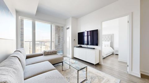 Photo 3 at 626 - 100 Eagle Rock Way, Rural Vaughan, Vaughan