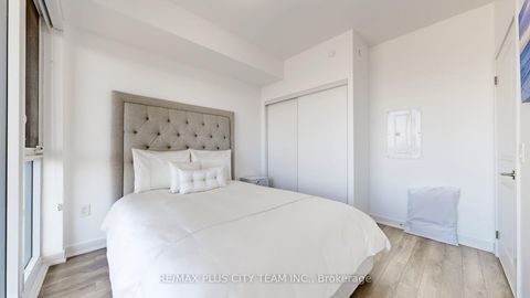 Photo 10 at 626 - 100 Eagle Rock Way, Rural Vaughan, Vaughan