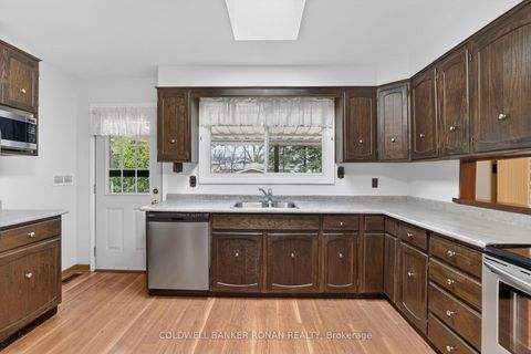 Photo 7 at 56 Lakeland Crescent, Oak Ridges Lake Wilcox, Richmond Hill