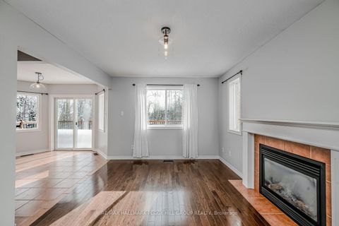 Photo 4 at 81 Sproule Drive, Edgehill Drive, Barrie