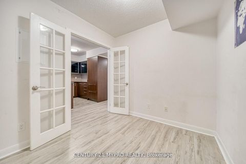 Photo 2 at 502 - 5168 Yonge Street, Willowdale West, Toronto