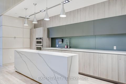 Photo 19 at 209 - 223 St Clair Avenue W, Casa Loma, Toronto