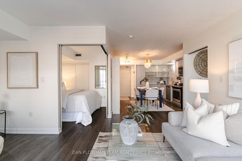 Photo 9 at 1006 - 8 Telegram Mews, Waterfront Communities C1, Toronto