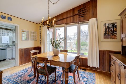 Photo 8 at 32 Benprice Court, Woburn, Toronto